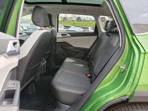New 2026 Volkswagen Taos SE AWD/4WD image 8