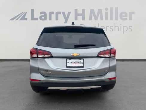 Used 2023 Chevrolet Equinox LT FWD image 4