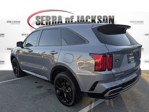 Certified 2023 Kia Sorento SX image 2