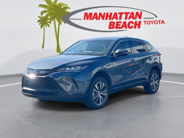Certified 2022 Toyota Venza LE AWD/4WD image 1