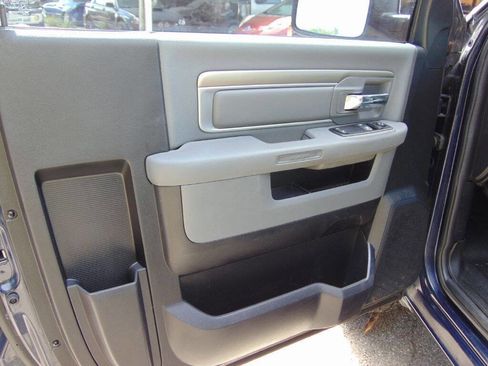 Used 2014 RAM 1500 Express RWD image 17
