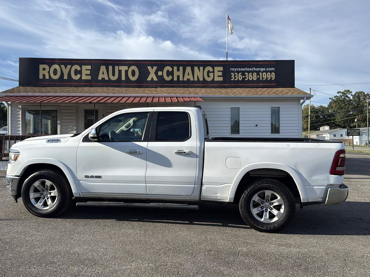 Used 2020 RAM 1500 Laramie RWD image 4