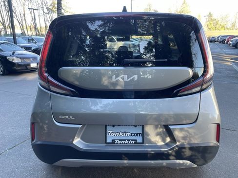 Used 2024 Kia Soul LX w/ Option Group 015 image 5