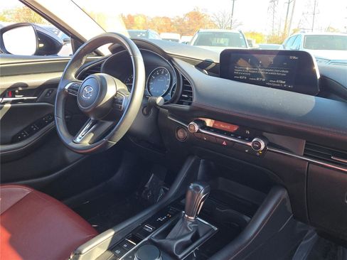 Used 2024 MAZDA MAZDA3 s image 8