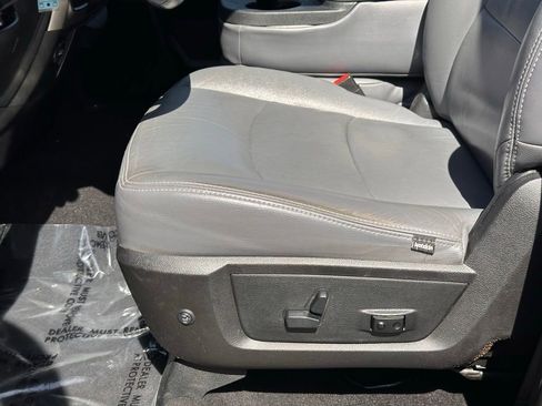 Used 2017 RAM 1500 Big Horn RWD image 13