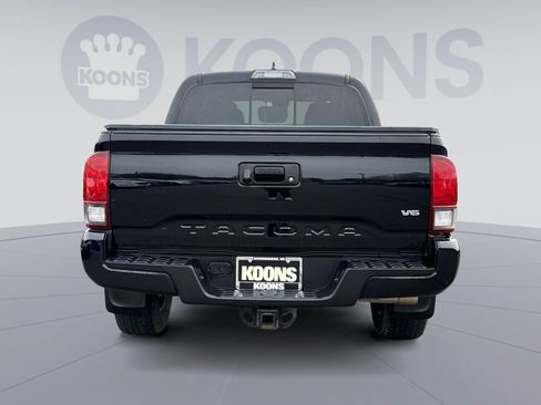 Used 2019 Toyota Tacoma TRD Sport image 5