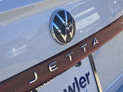 New 2026 Volkswagen Jetta SE image 7