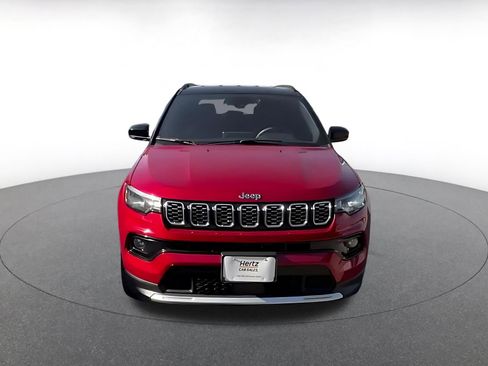 Used 2025 Jeep Compass Limited AWD/4WD image 4
