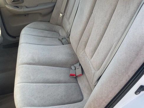 Used 2004 Hyundai Elantra GLS image 15