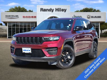 Used 2025 Jeep Grand Cherokee Altitude