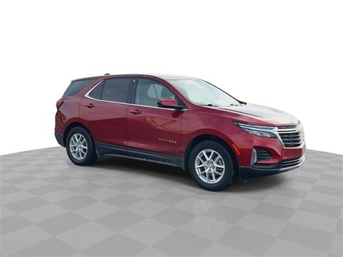 Certified 2024 Chevrolet Equinox LT image 2