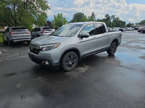 Used 2019 Honda Ridgeline Sport image 3