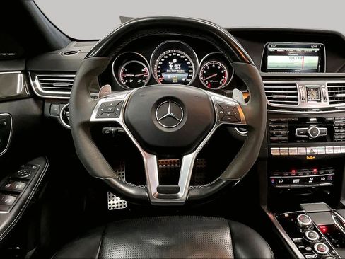 Used 2014 Mercedes-Benz E 63 AMG S-Model image 5