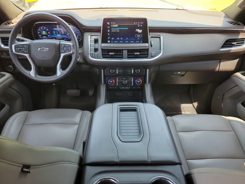 Used 2022 Chevrolet Tahoe Z71 w/ Luxury Package image 13