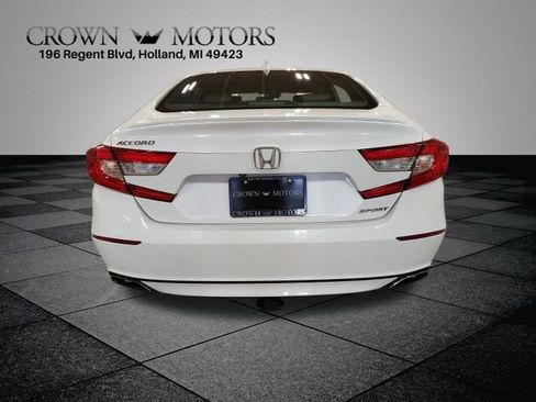 Used 2018 Honda Accord Sport image 4