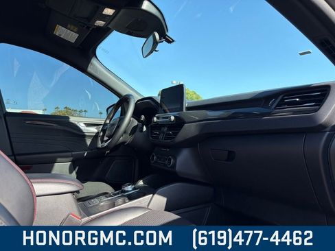 Used 2024 Ford Escape ST-Line image 22