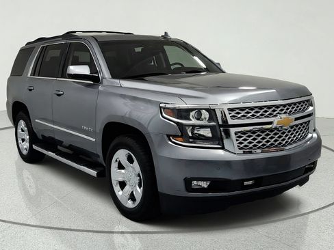 Used 2018 Chevrolet Tahoe LT w/ LT Signature Package AWD/4WD image 7
