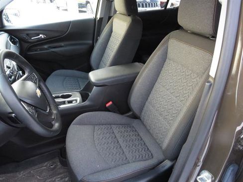 Used 2024 Chevrolet Equinox LT image 14