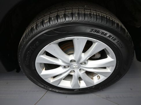 Used 2014 Toyota RAV4 Limited image 15