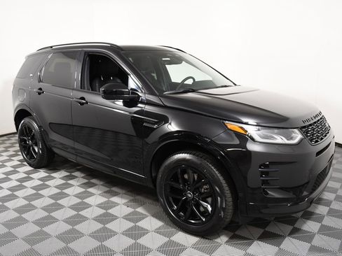 Used 2025 Land Rover Discovery Sport Dynamic SE image 8