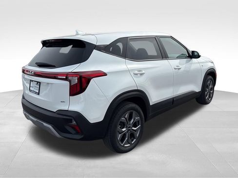 Certified 2024 Kia Seltos LX AWD/4WD image 6