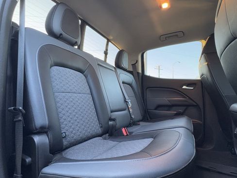 Used 2021 Chevrolet Colorado Z71 w/ Z71 Midnight Edition image 31