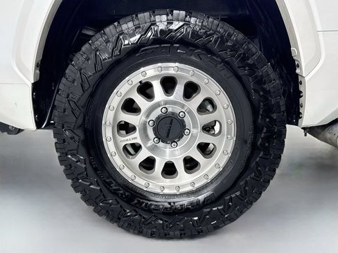 Used 2024 Toyota Tundra Capstone AWD/4WD image 7