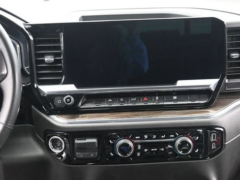 Used 2023 Chevrolet Silverado 1500 RST w/ Convenience Package II AWD/4WD image 25