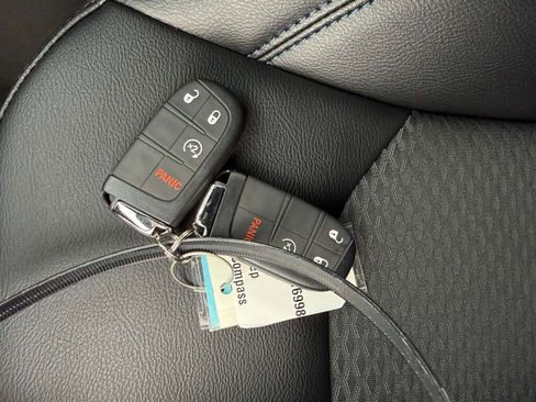 New 2026 Jeep Compass Latitude image 29