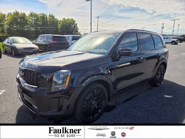Used 2022 Kia Telluride SX w/ Nightfall Edition Package AWD/4WD image 1