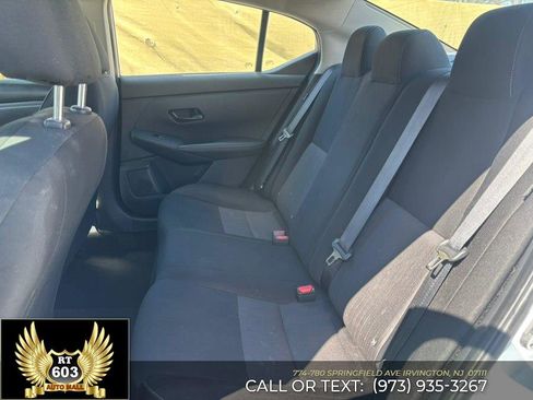 Used 2024 Nissan Sentra SV image 8