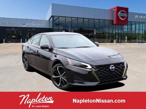 New 2025 Nissan Altima 2.5 SR image 1