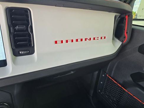 Used 2025 Ford Bronco Stroppe Edition AWD/4WD image 25