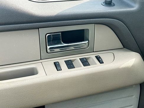 Used 2010 Ford F150 XLT AWD/4WD image 17