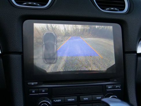 Used 2018 Porsche 718 Boxster S image 18