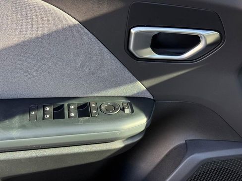 New 2025 Kia K4 EX image 19