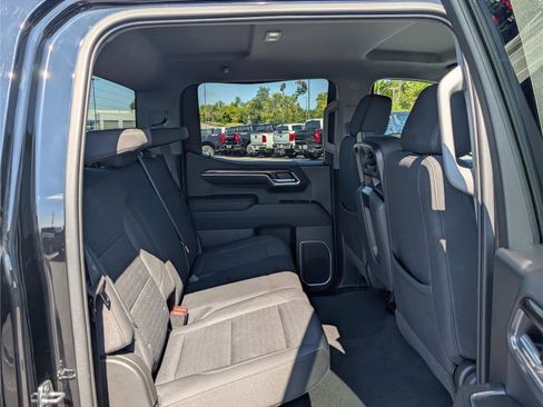 Used 2023 Chevrolet Silverado 1500 LT image 12