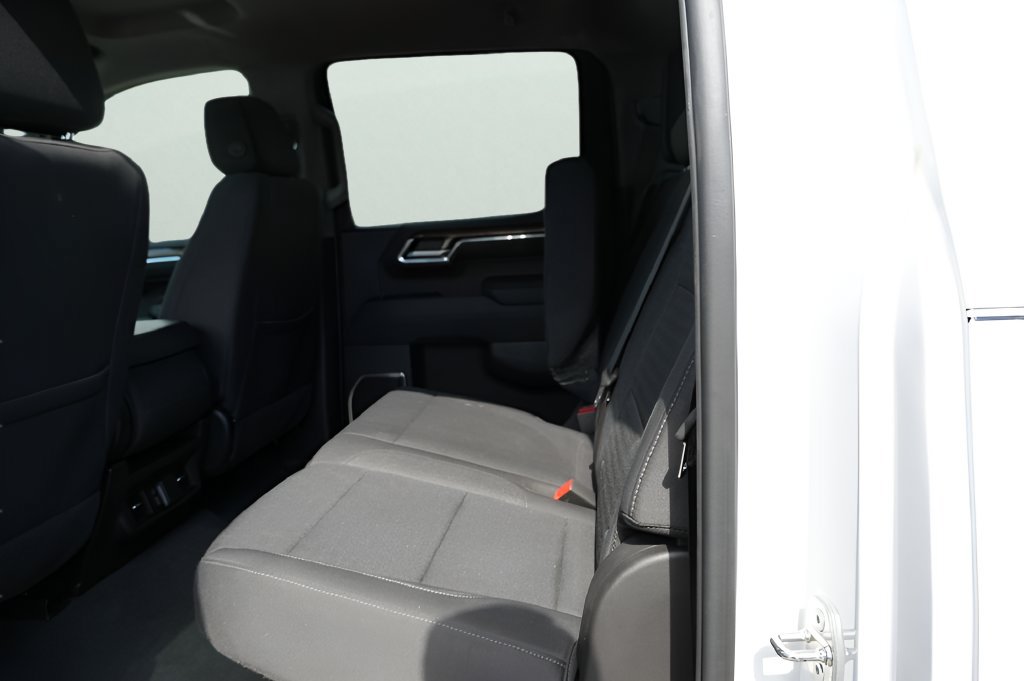 Used 2024 Chevrolet Silverado 1500 RST AWD/4WD image 15
