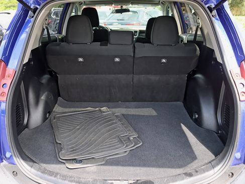 Used 2014 Toyota RAV4 XLE AWD/4WD image 35