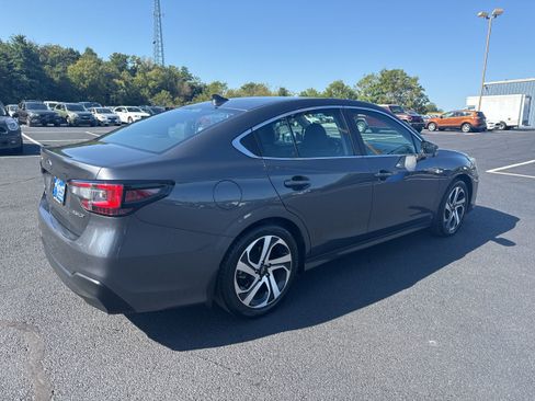 Used 2022 Subaru Legacy Limited image 6