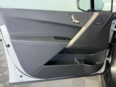Certified 2022 BMW iX xDrive50 w/ Convenience Package image 23
