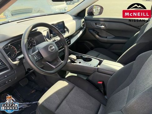 Used 2025 Nissan Rogue SV image 29