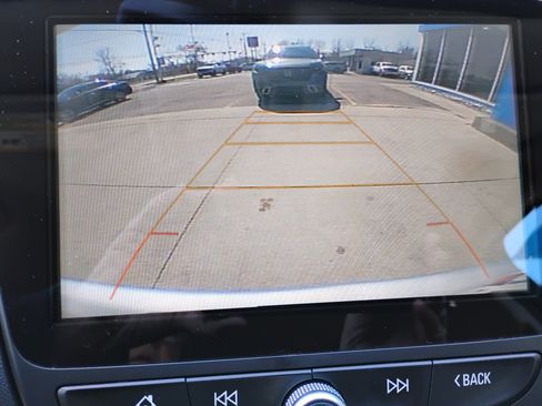 Used 2018 Chevrolet Equinox LT image 5