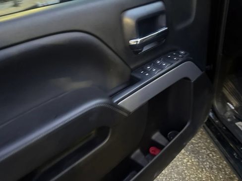 Used 2017 Chevrolet Silverado 1500 LT w/ Midnight Edition AWD/4WD image 11
