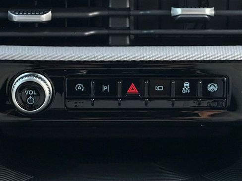 New 2026 Ford Explorer Active w/ Active Comfort Package image 37