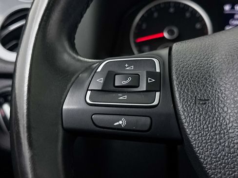 Used 2016 Volkswagen Tiguan SEL FWD image 29