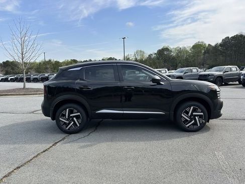 New 2026 Nissan Kicks SV FWD image 10