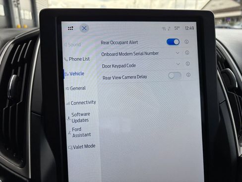 Used 2022 Ford Edge ST-Line w/ Class II Trailer Tow Package image 36