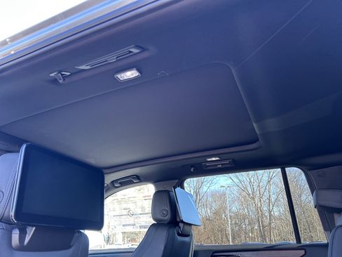 New 2026 GMC Yukon XL Denali w/ Denali Reserve Package image 15