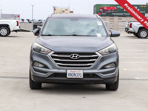 Used 2018 Hyundai Tucson SEL FWD image 2